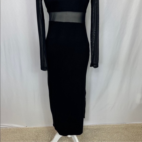 Petal & Pup Farrow Long Sleeve Midi Dress Size Medium Black NWOT - Picture 10 of 16